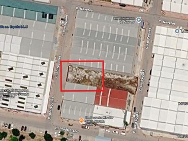 Terreny industrial en venda a Calle Borreguiles 52
