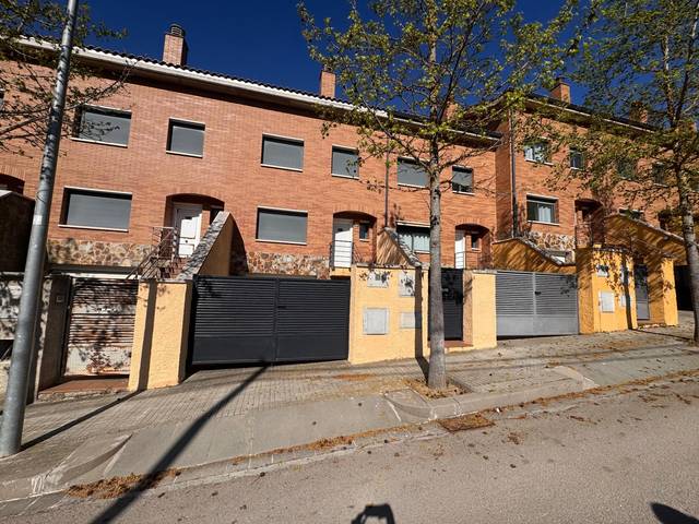 Casa adosada en Venta en  TURO D`EN BLANCH en Vallgorguina