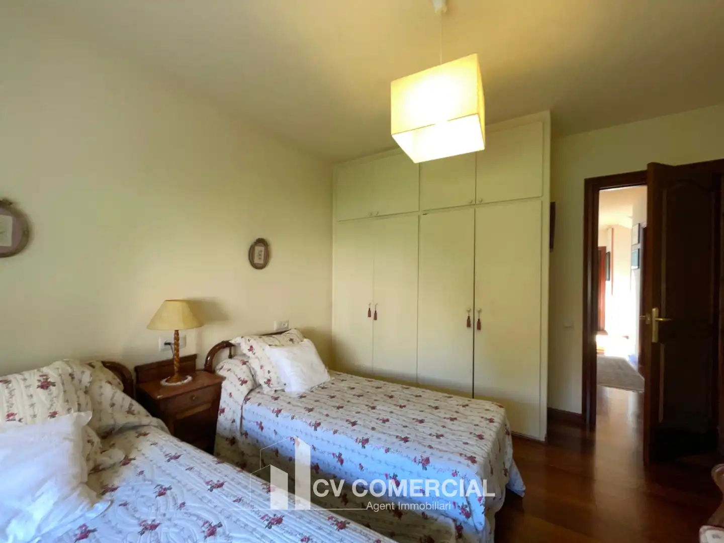Dormitori de Casa o xalet en venda en Sant Cugat del Vallès amb Aire condicionat, Calefacció i Jardí privat