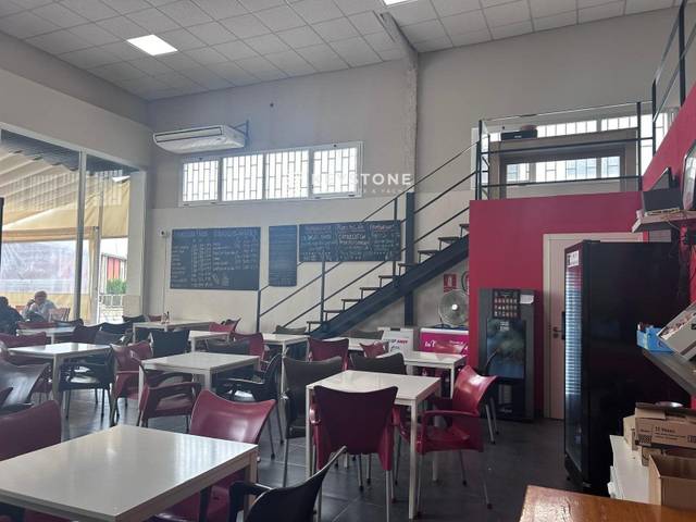 Local comercial en Alquiler en setze de juliol en Sa Indioteria Urbà