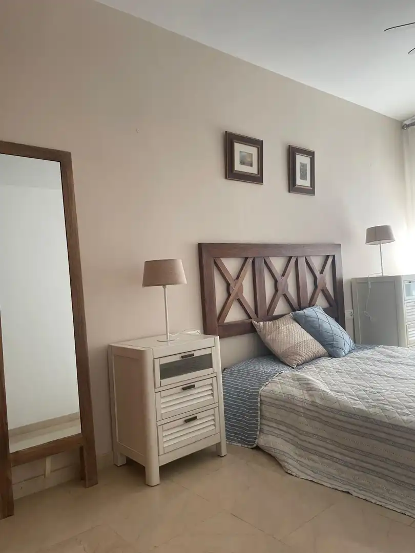 Habitación de Piso de alquiler en Córdoba con Aire acondicionado, Terraza y Amueblado