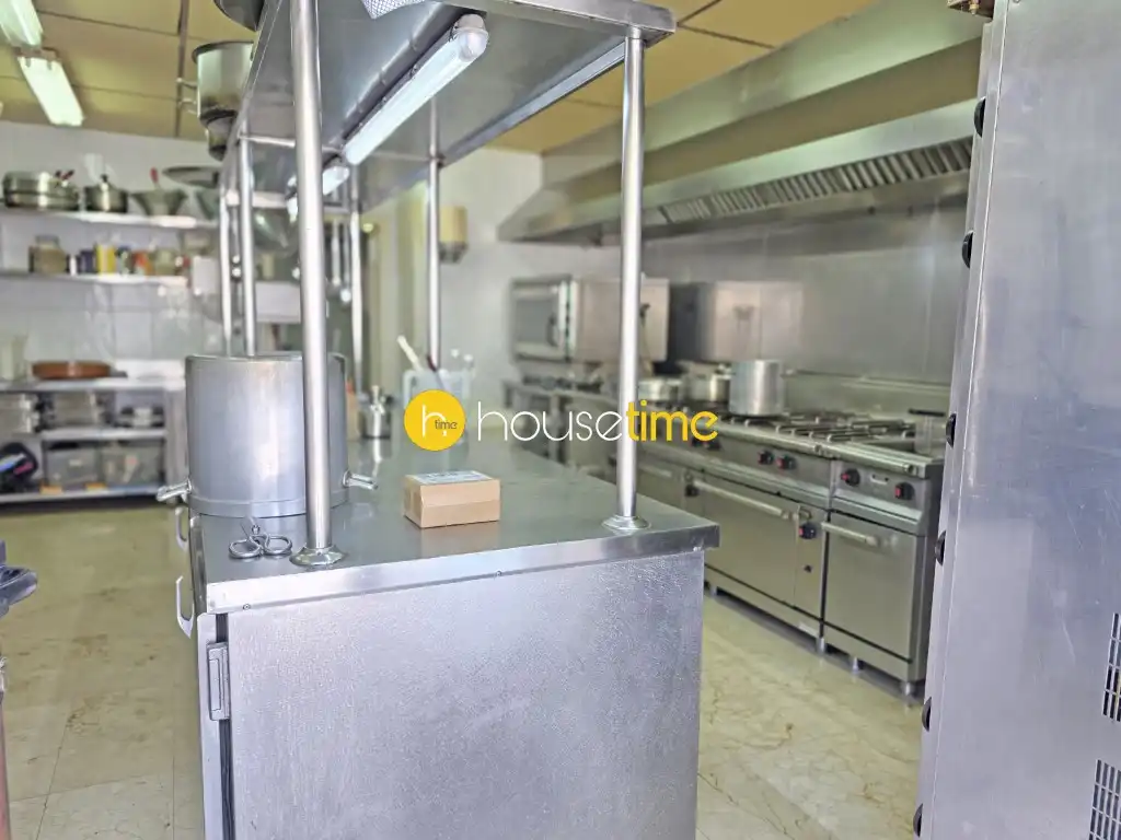 Local comercial en traspàs a Sant Fost de Campsentelles, imagen 6