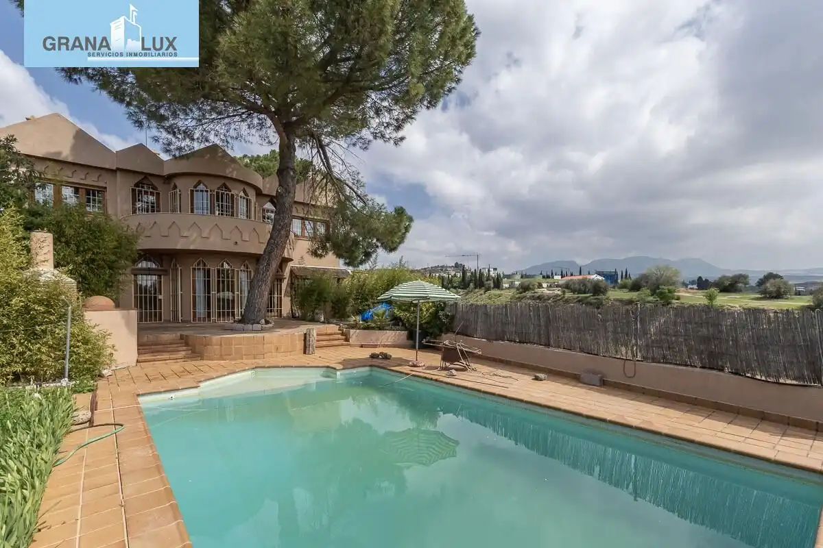 Swimming pool of Houses for sale in Peligros  with Private garden, Terrace and Swimming Pool