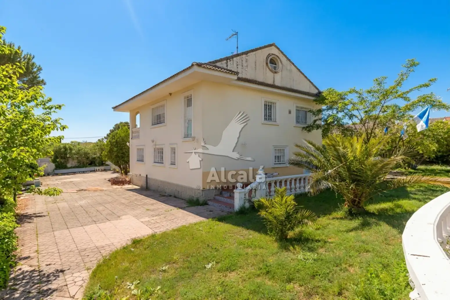 Vista exterior de Casa o chalet en venta en Galápagos con Aire acondicionado, Calefacción y Terraza
