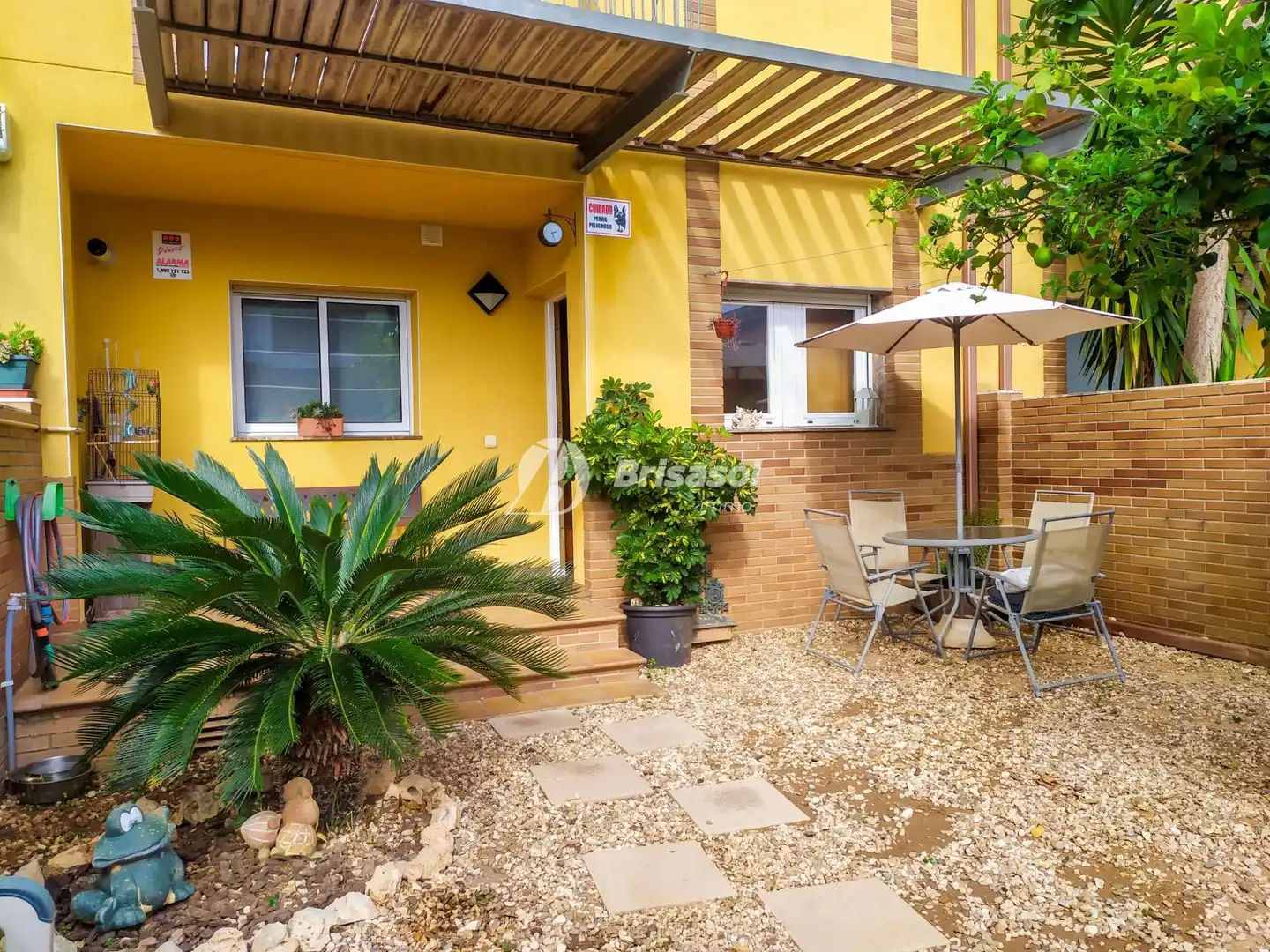 Vista exterior de Casa adosada en venta en Cambrils con Aire acondicionado, Calefacción y Jardín privado