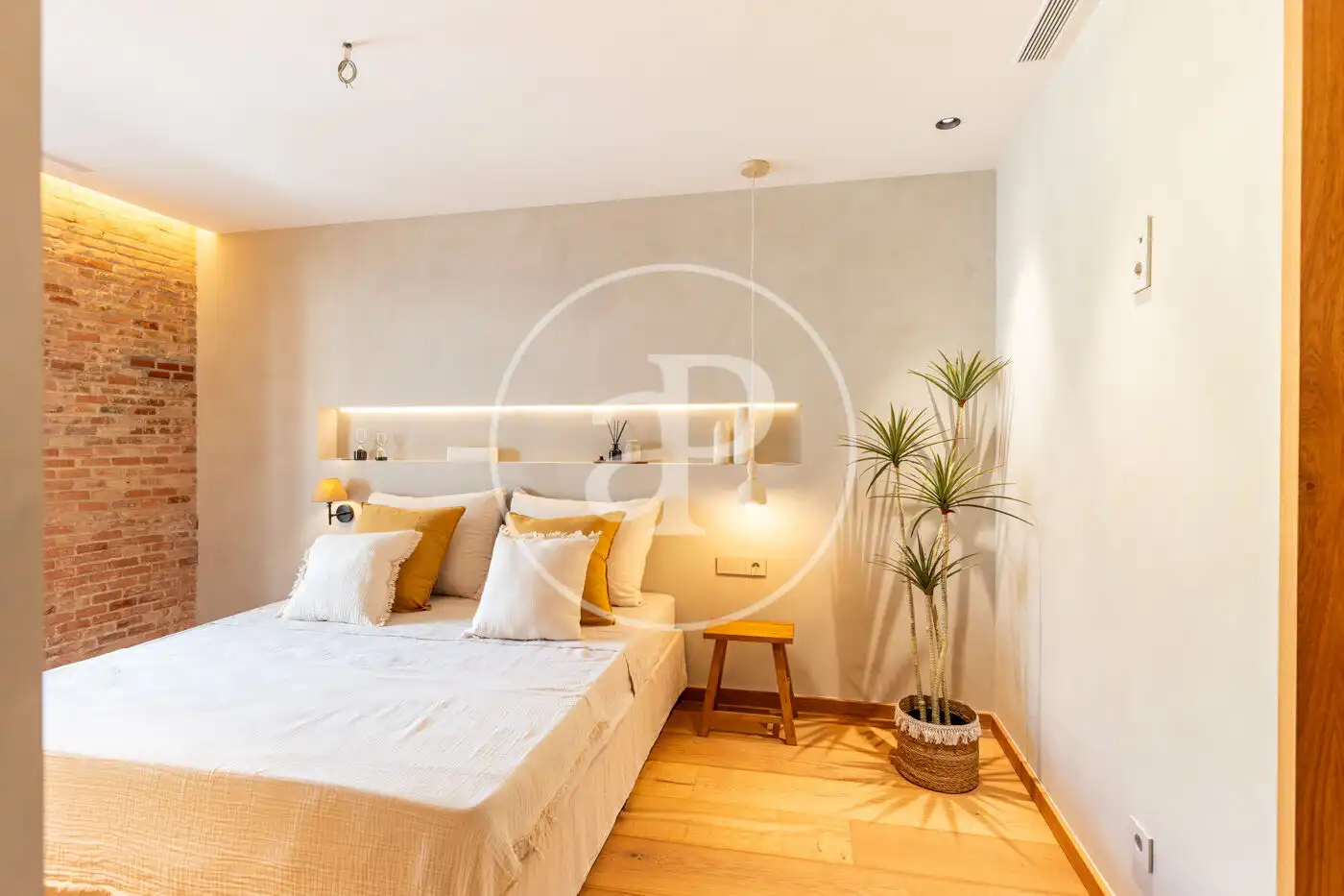 Piso con terraza en venta en Ronda de la Univ., imagen 33