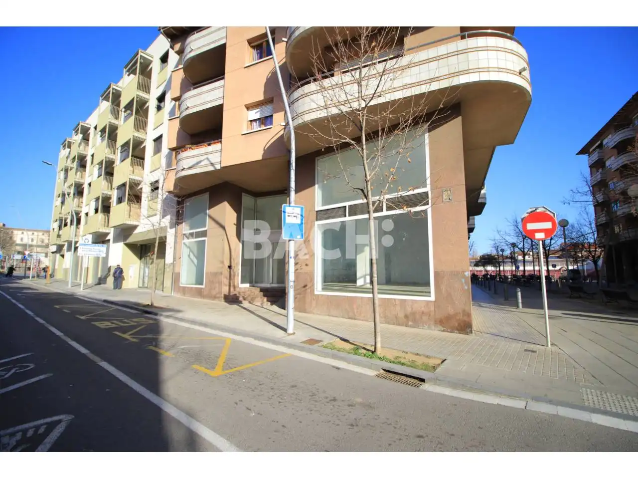 Locale commerciale in affitto a Plaza Lluis Companys 1, imagen 2