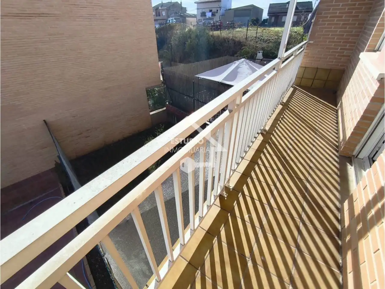 Terraza de Casa adosada en venta en Mendavia con Calefacción, Jardín privado y Parquet