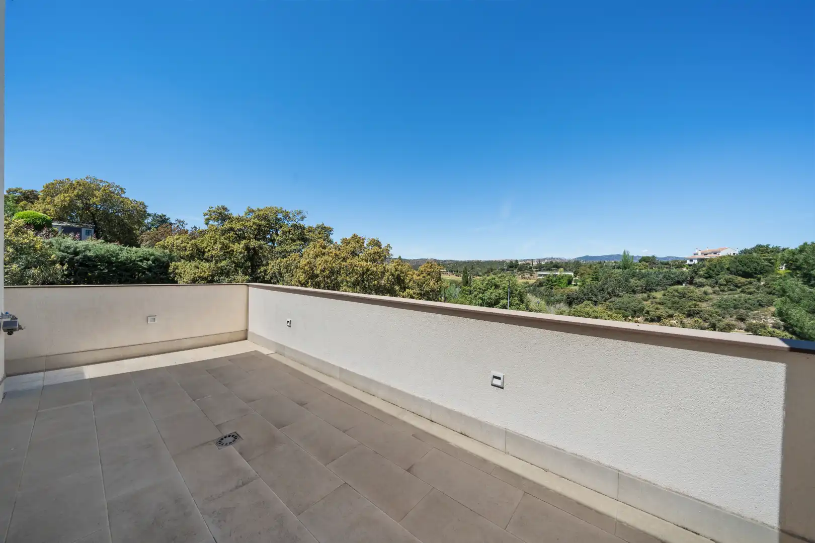 Terraza de Casa o chalet en venta en Las Rozas de Madrid con Aire acondicionado, Calefacción y Jardín privado
