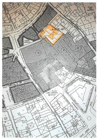 Terreno residencial en Venta en Calle de Azlor en San Lorenzo