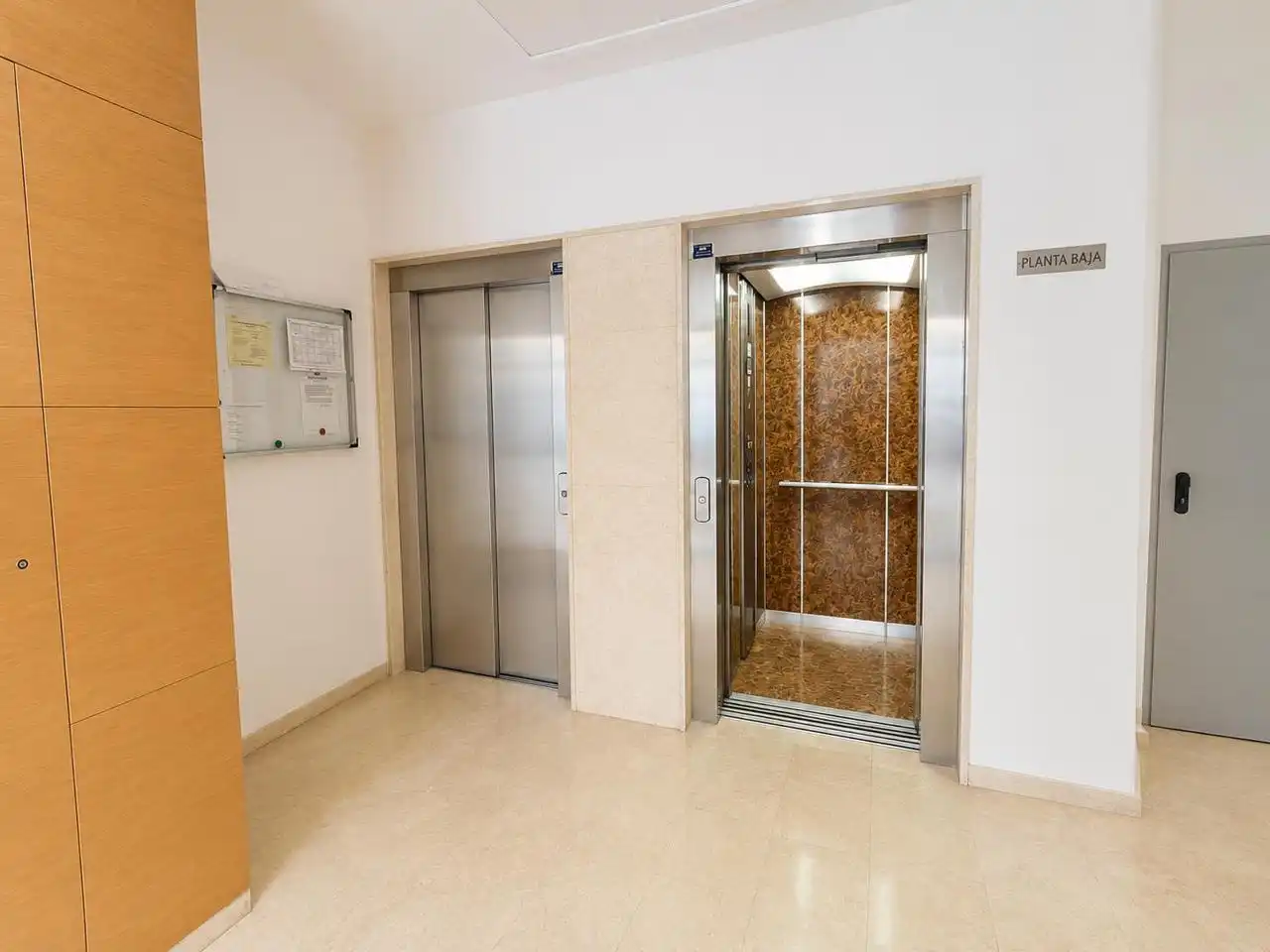 Àtic en venda en Oliva amb Aire condicionat, Terrassa i Traster