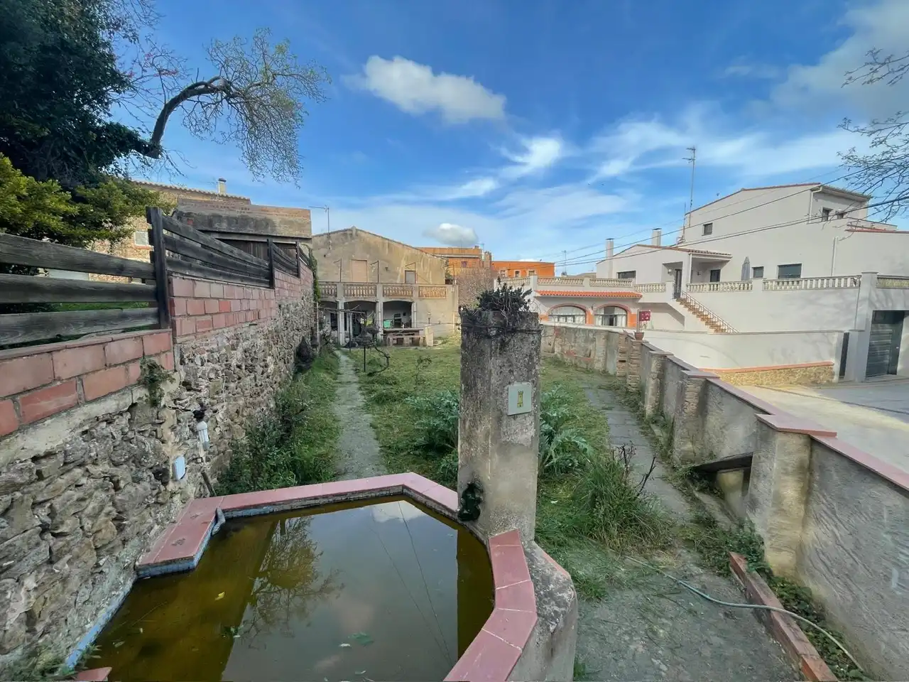 Vista exterior de Finca rústica en venta en Rupià con Terraza, Amueblado y Balcón