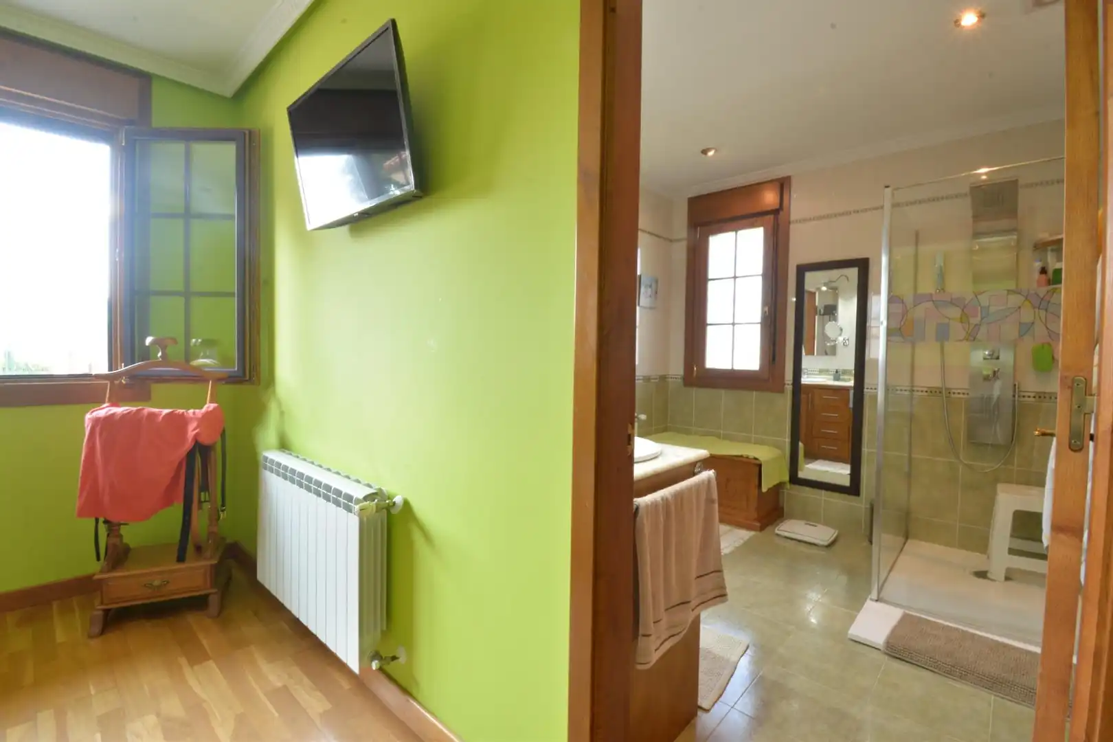Baño de Casa o chalet en venta en Oviedo  con Calefacción, Jardín privado y Terraza
