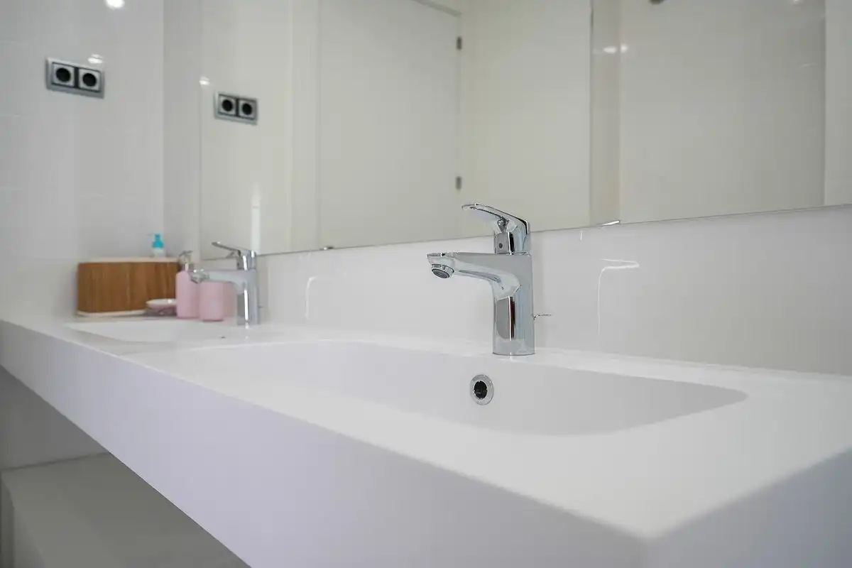 Bany de Casa o xalet en venda en Las Rozas de Madrid amb Aire condicionat, Calefacció i Jardí privat