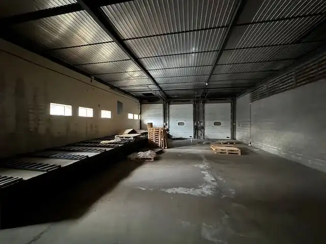 Nave industrial en venta en Carrer Besalú 4, imagen 12