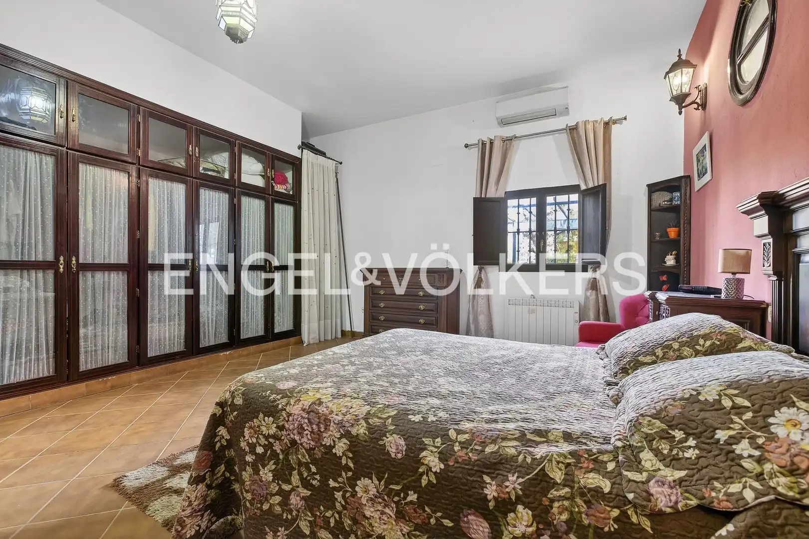 Bedroom of Houses for sale in Morón de la Frontera  with Air Conditioner, Heating and Private garden
