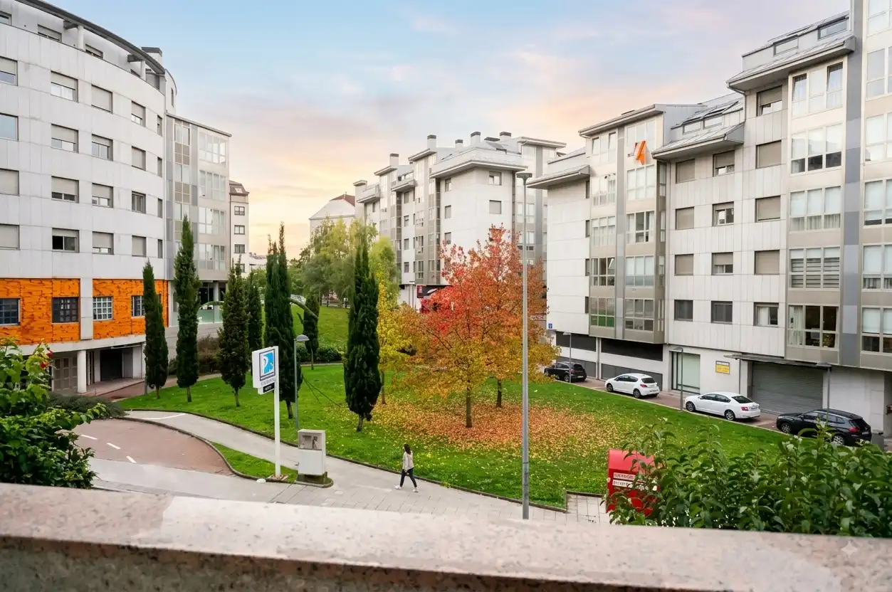 Vista exterior de Apartament en venda en Pontevedra Capital  amb Aire condicionat, Calefacció i Traster