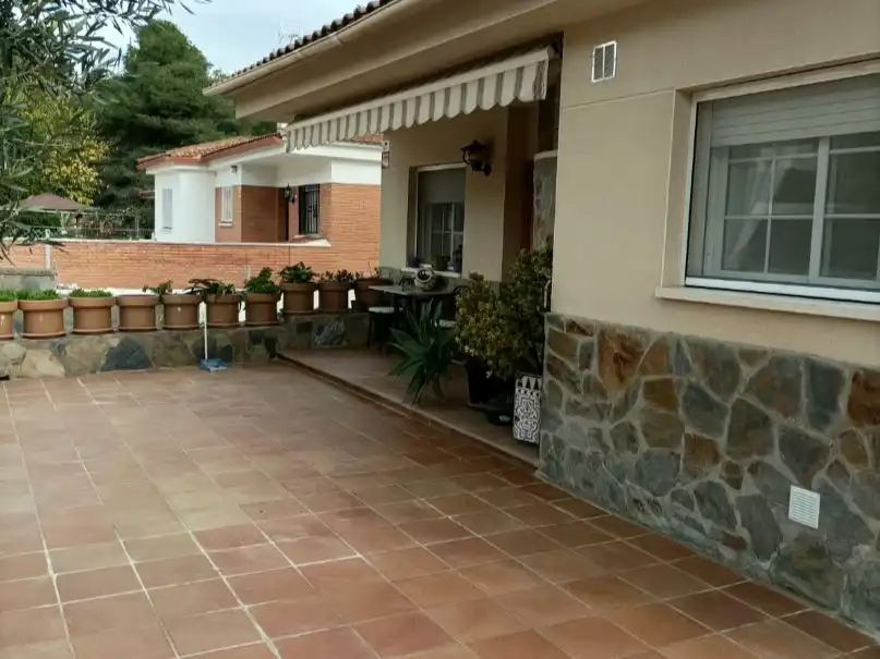 Casa con giardino in vendita a Carrer París 12, imagen 3