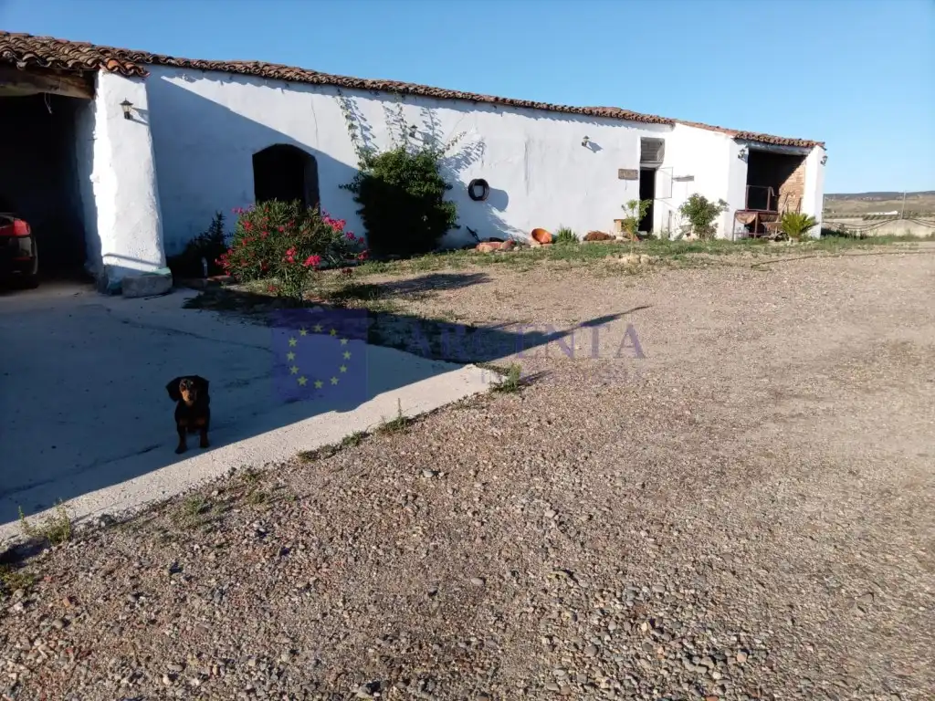 Country house zum Verkauf in Calle Ruta De La Plata, Galisteo