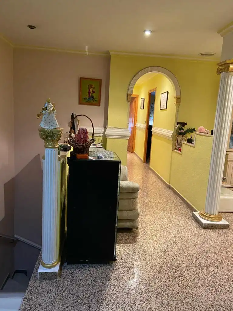Maisonette zum Verkauf in Elche / Elx mit Klimaanlage