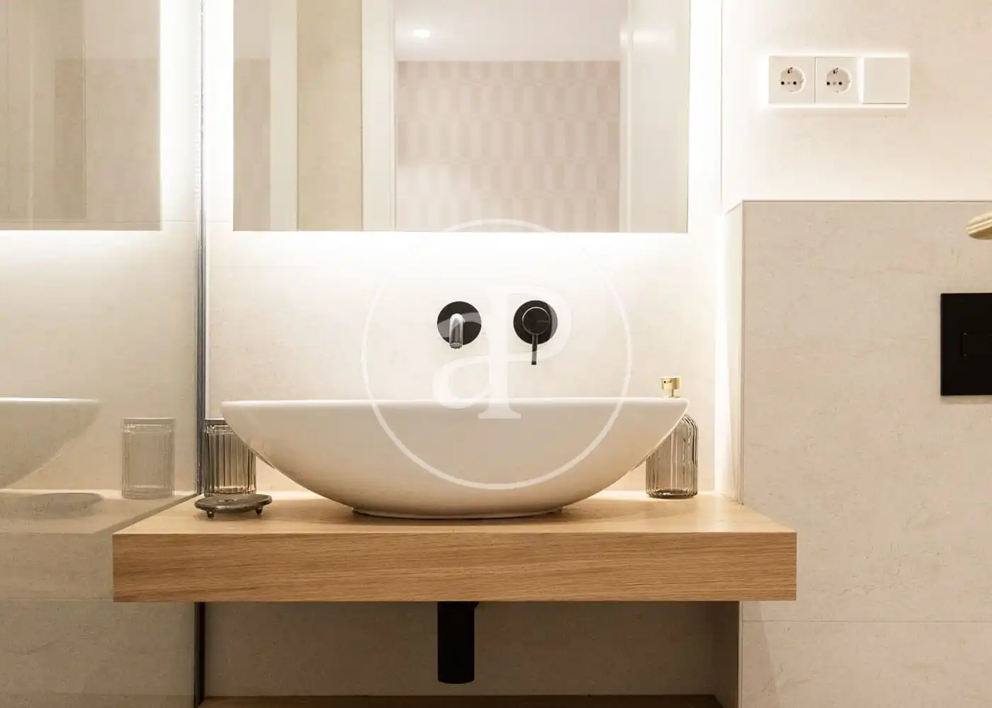 Baño de Piso en venta en Madrid con Aire acondicionado, Calefacción y Amueblado