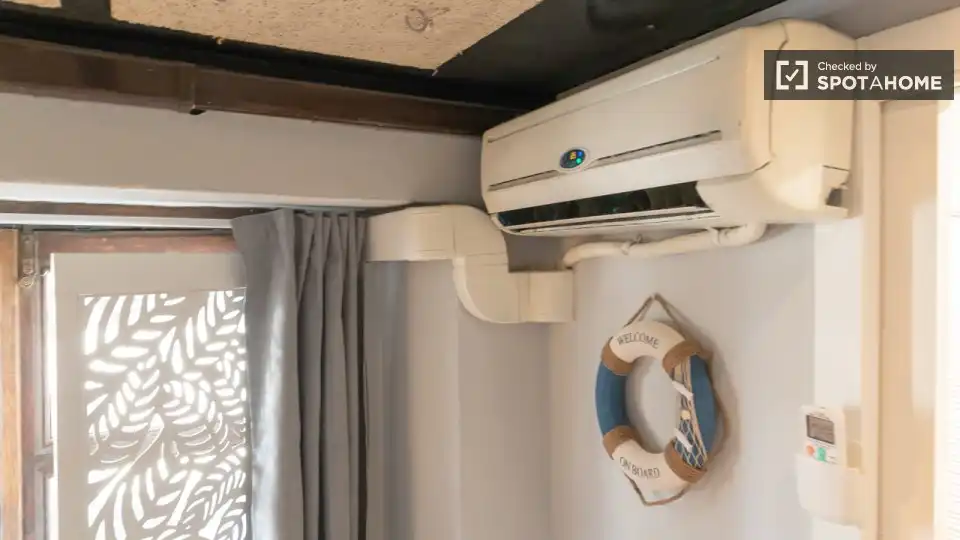 Zimmer in Universidad - Malasaña
