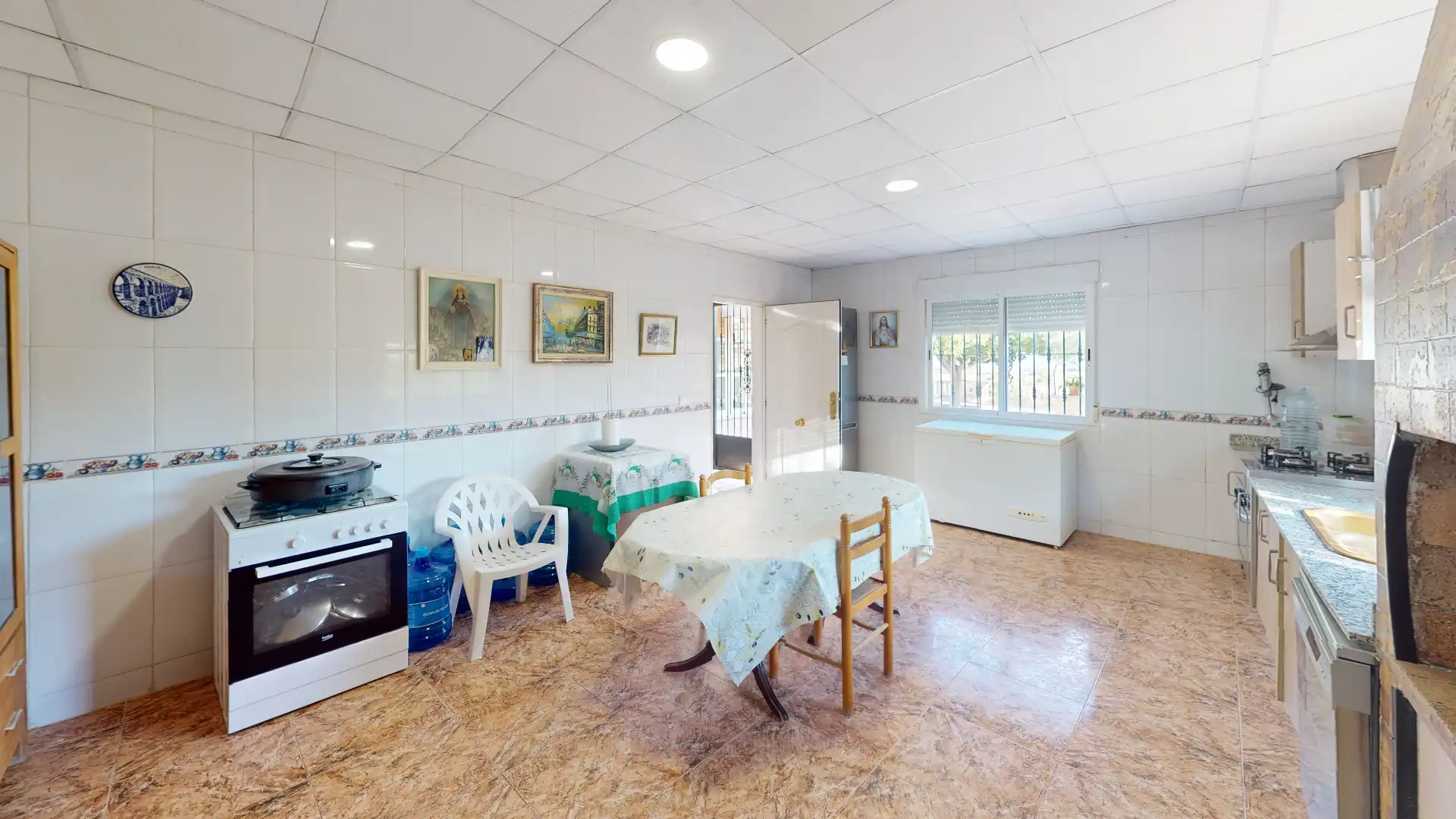 Cuina de Casa o xalet en venda en Elche / Elx amb Aire condicionat, Jardí privat i Terrassa