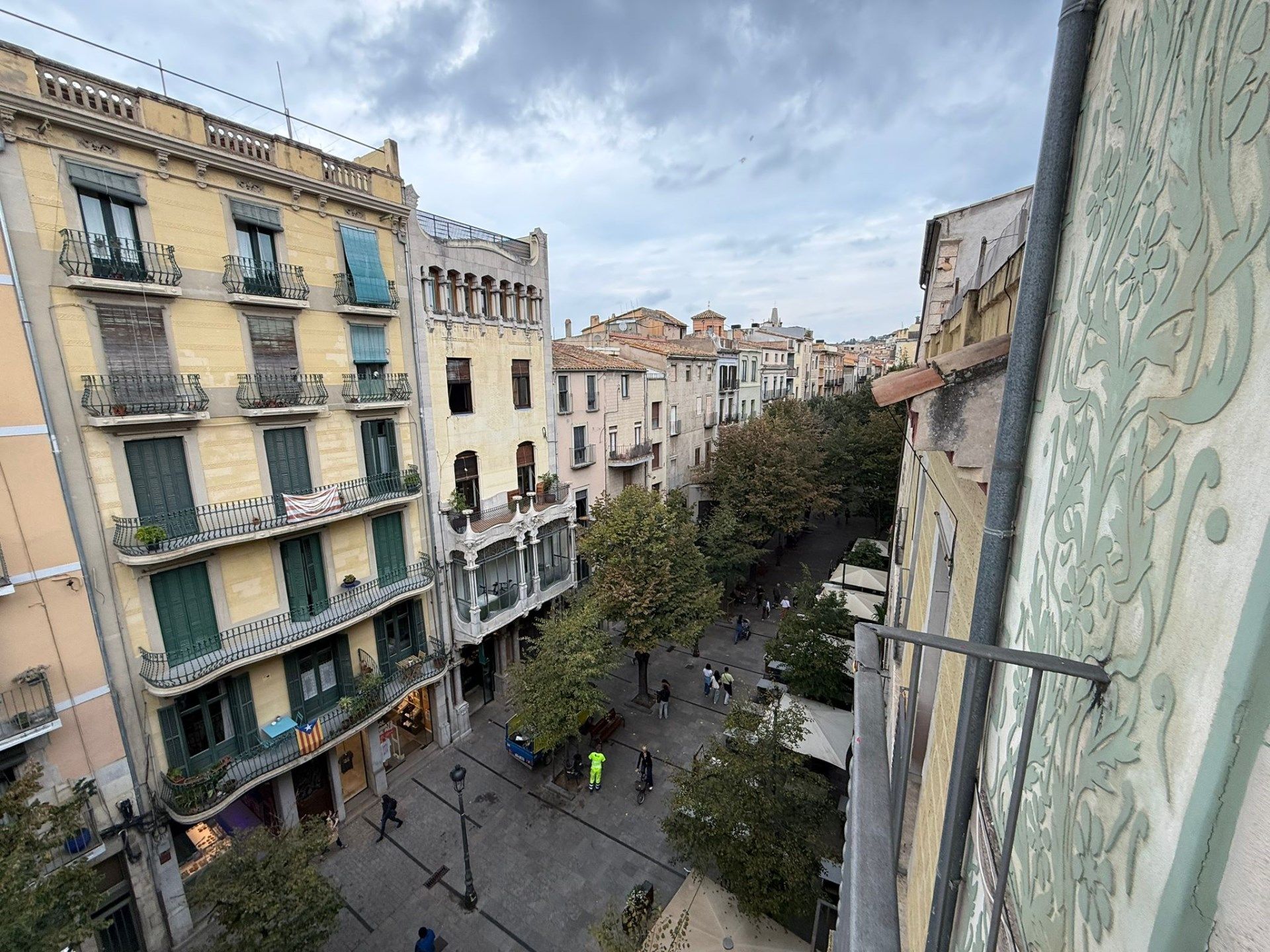 Vista exterior de Pis de lloguer en Girona Capital amb Calefacció, Moblat i Balcó