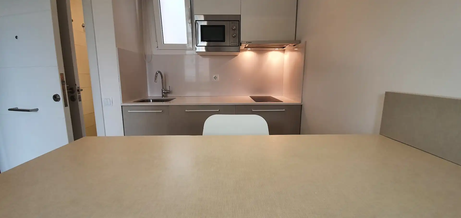 Cocina de Piso de alquiler en Barcelona con Aire acondicionado, Calefacción y Amueblado