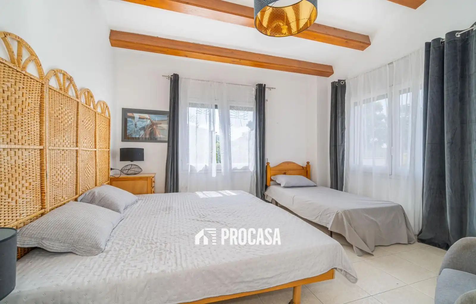 Schlafzimmer von Haus oder Chalet zum Verkauf in Empuriabrava mit Klimaanlage, Heizung und Abstellraum