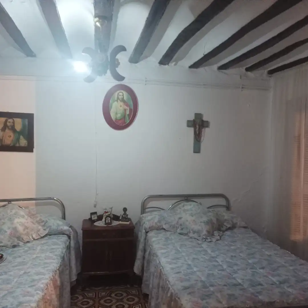 Habitación de Casa o chalet en venta en Villanueva de Alcardete con Calefacción, Jardín privado y Parquet
