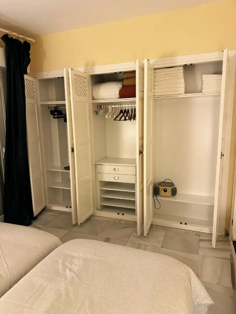 Bedroom of Flat for rent in El Puerto de Santa María  with Air Conditioner, Terrace and Furnished