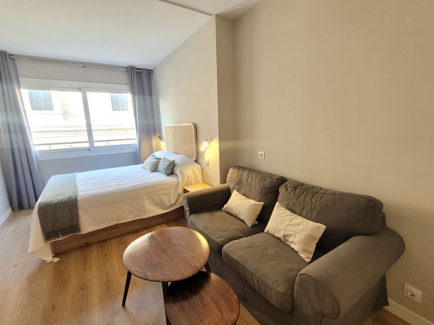 Bedroom of Apartment to rent in  Madrid Capital  with Air Conditioner, Heating and Furnished