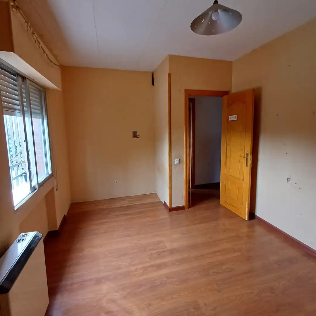 Dormitori de Casa o xalet en venda en Valdenuño Fernández