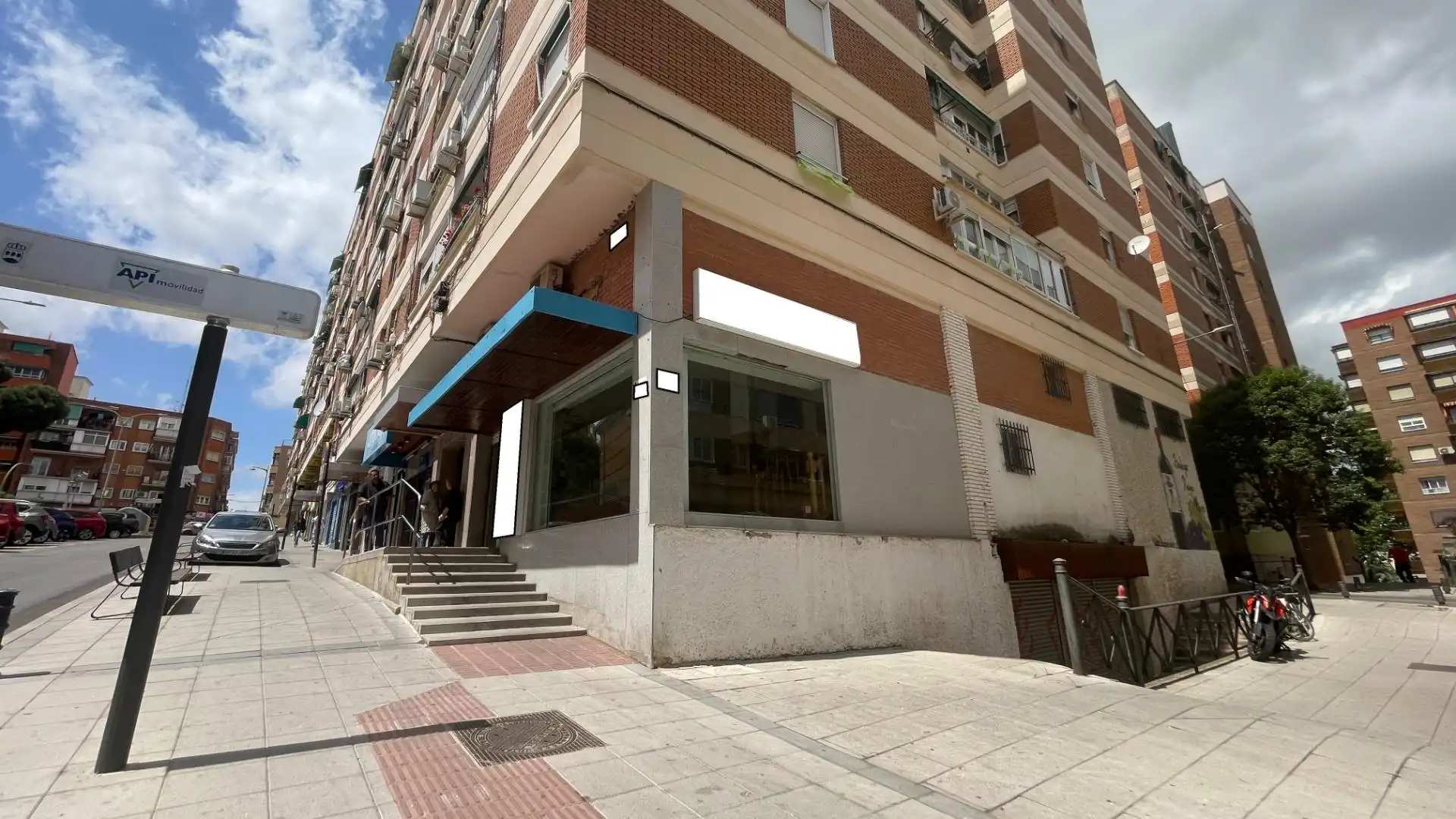 Vista exterior de Local de alquiler en Alcorcón