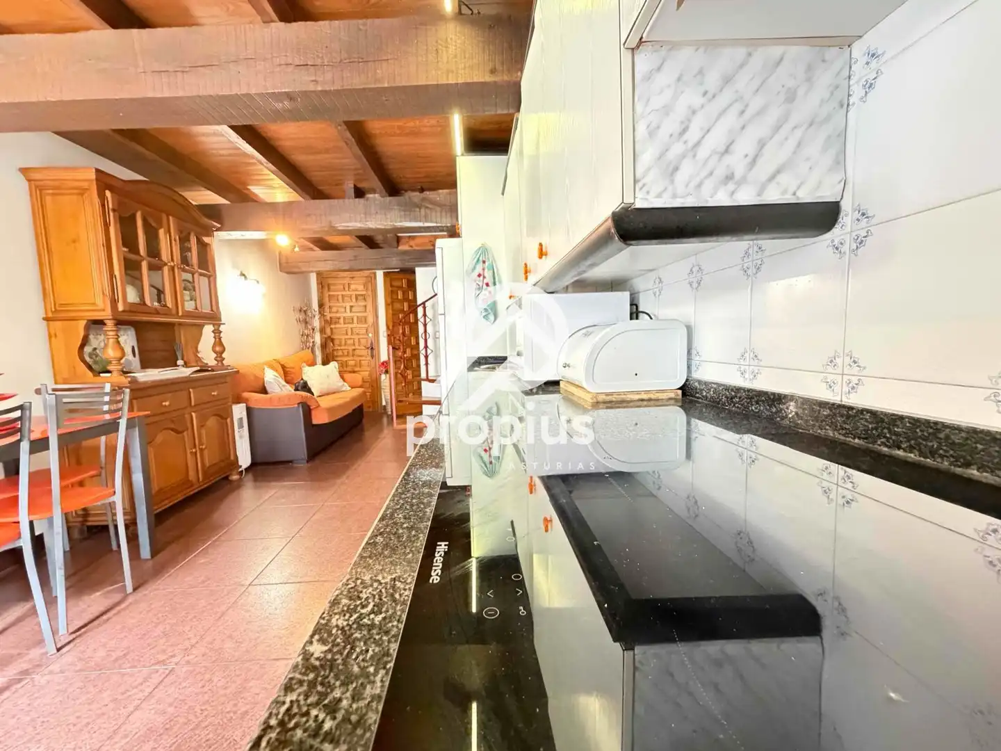 Cocina de Casa adosada en venta en Llanes con Calefacción, Trastero y Amueblado