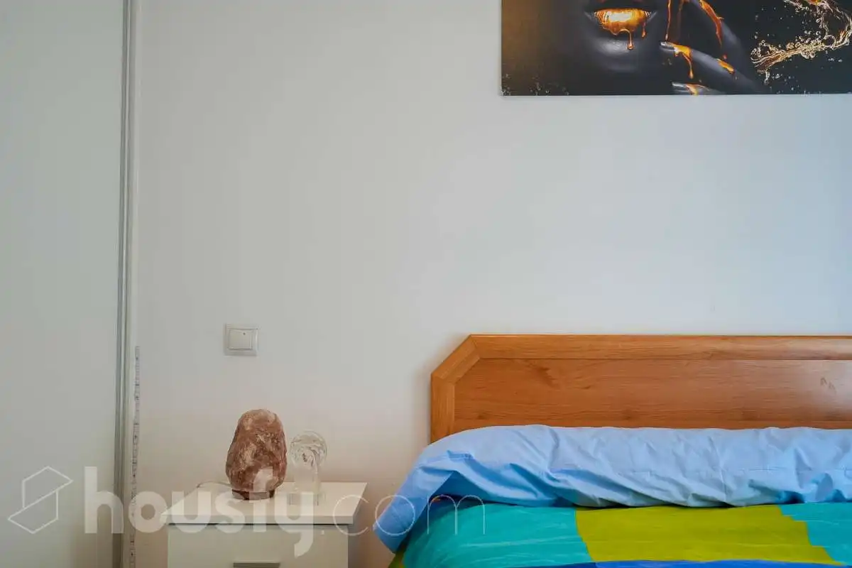 Bedroom of Flat for sale in Madrid  with Air Conditioner, Storage room and Furnished