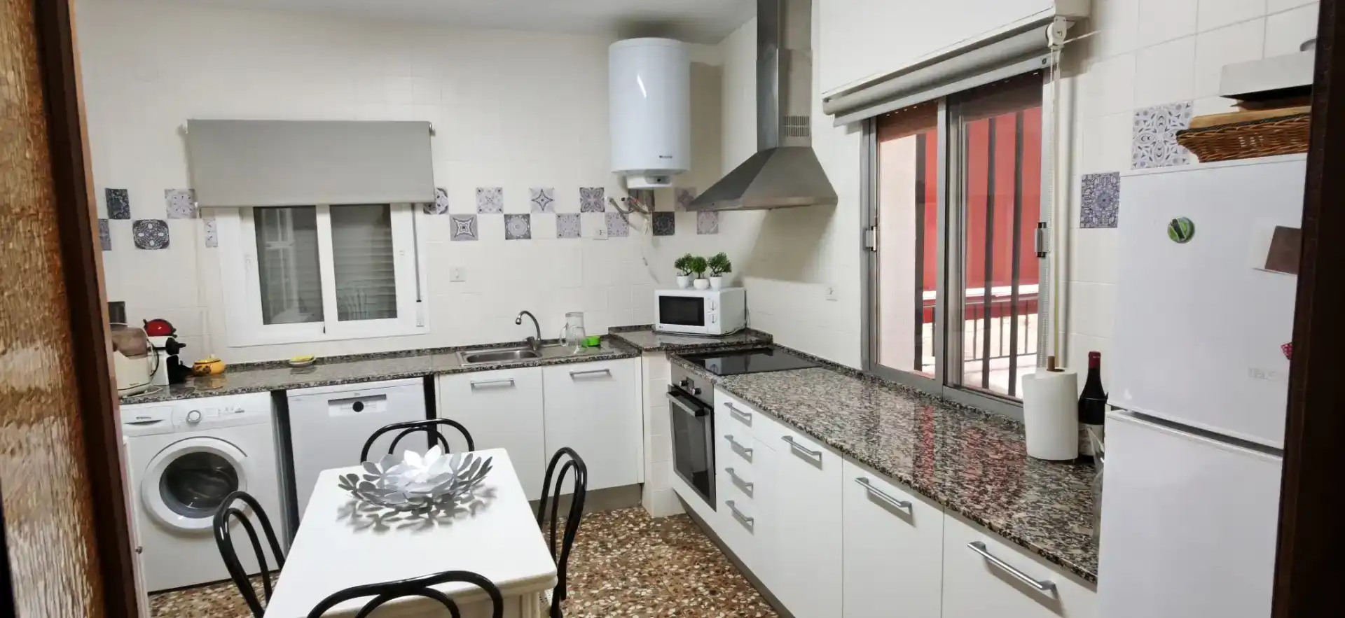 Cuina de Casa o xalet en venda en Elda amb Aire condicionat