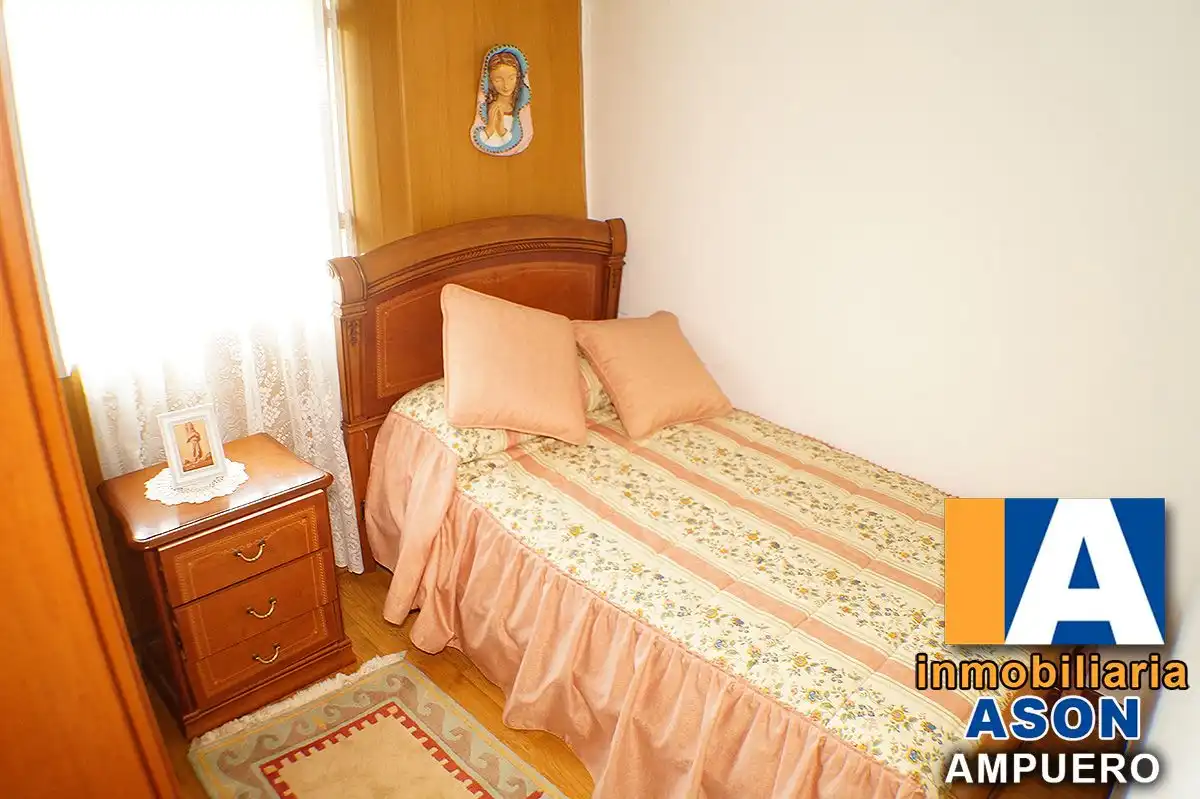 Habitación de Casa adosada en venta en Ampuero con Jardín privado y Balcón