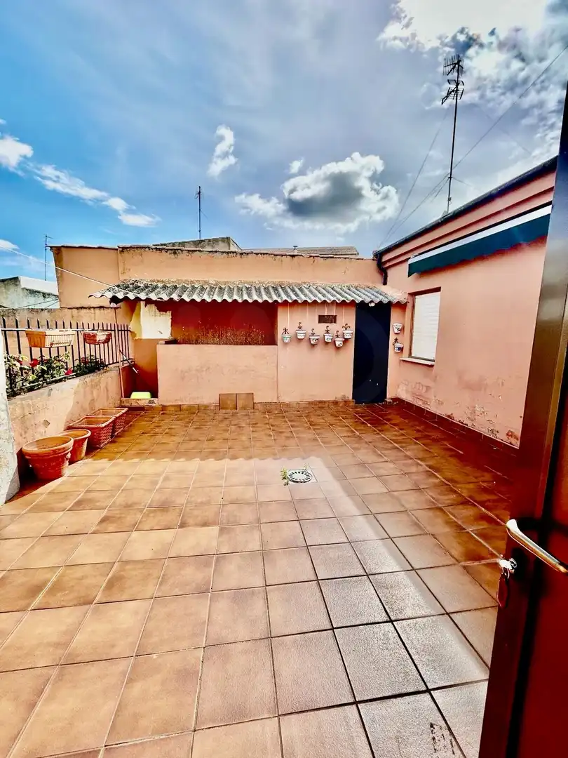 Terrassa de Casa o xalet en venda en La Bañeza  amb Calefacció