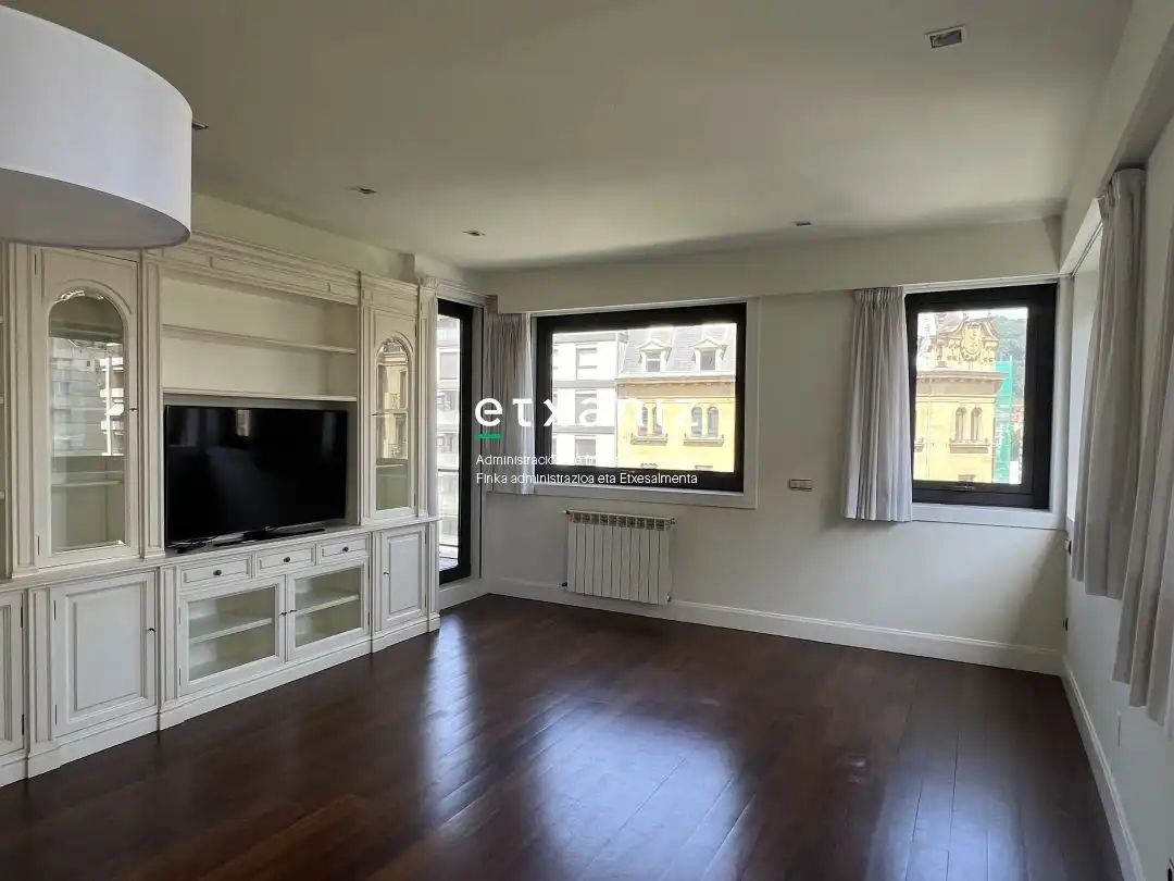 Sala de estar de Piso de alquiler en Donostia - San Sebastián  con Calefacción, Terraza y Horno