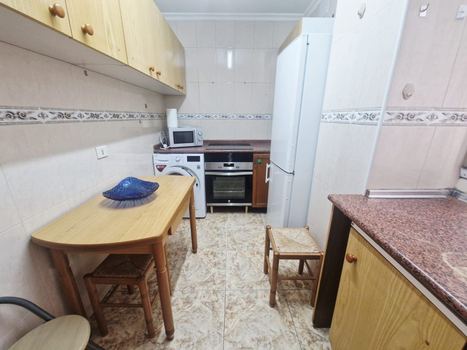 Kitchen of Flat for sale in Avilés  with Heating, Parquet flooring and Terrace