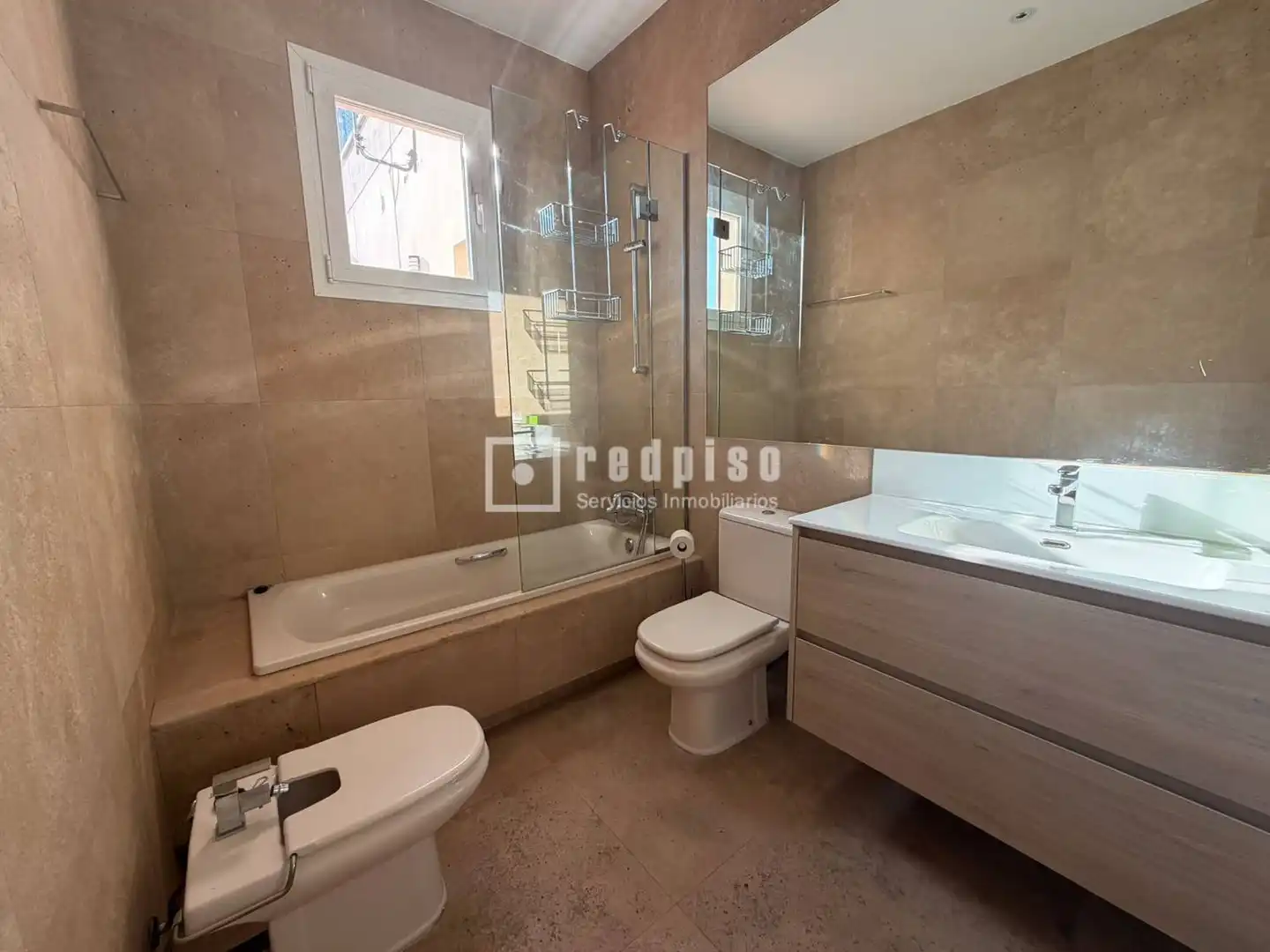 Bathroom of Attic for rent in Madrid  with Air Conditioner, Heating and Terrace