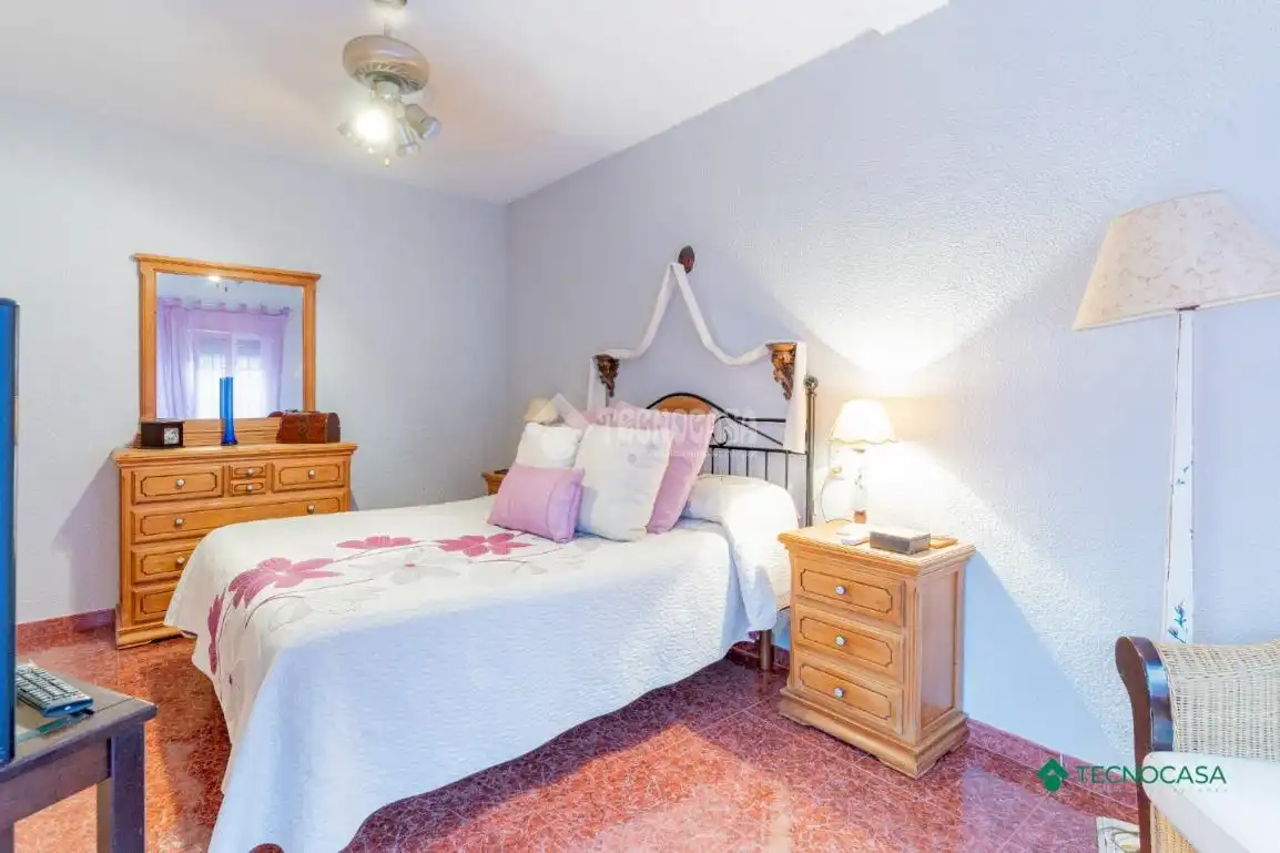 Casa aparellada en venda a Las Cabañuelas, imagen 3
