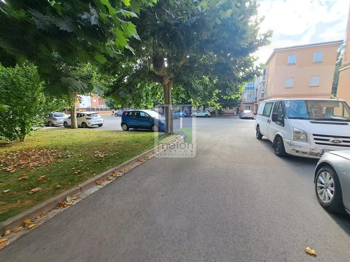 Aparcament de Pis en venda en Burgos