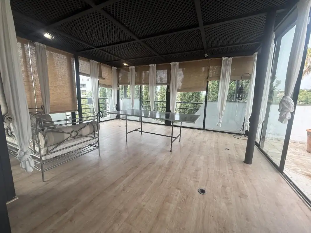 Terrasse von Büro zur Miete in Marbella mit Heizung