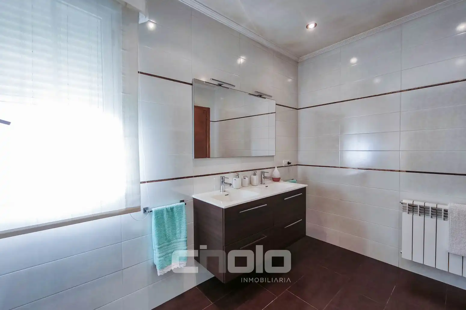 Bathroom of Houses for sale in Begonte  with Heating, Parquet flooring and Storage room