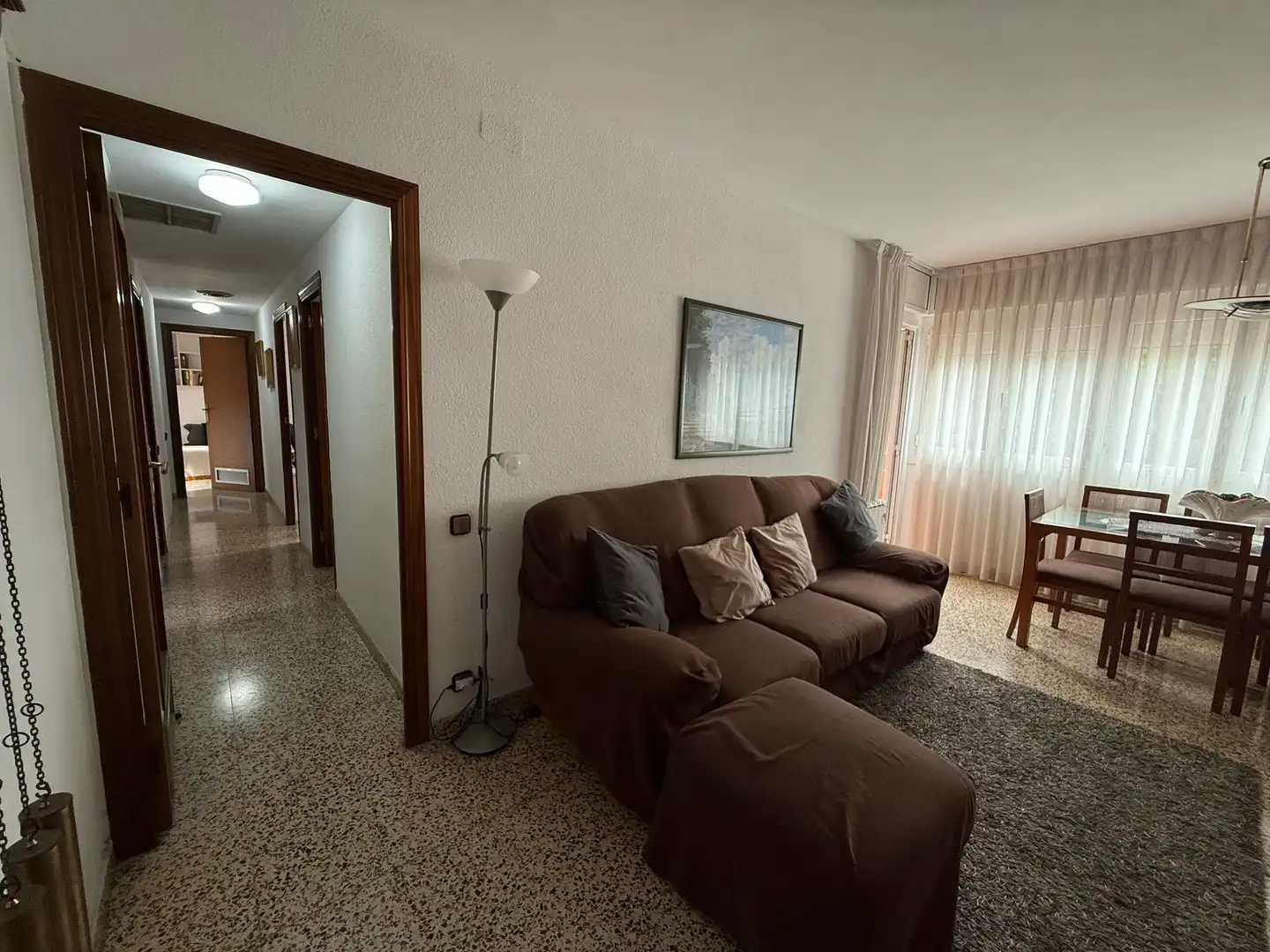 Sala d'estar de Pis en venda en Cornellà de Llobregat amb Balcó