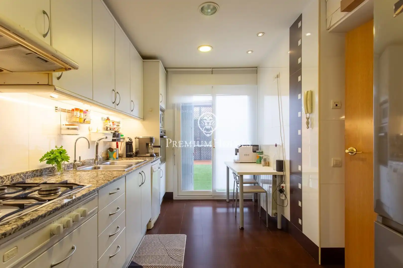 Kitchen of Detached homes for sale in Montgat  with Heating, Private garden and Terrace