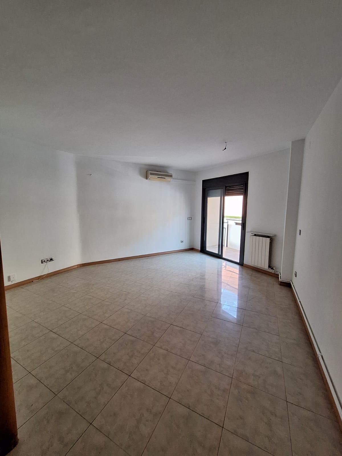 Sala de estar de Piso en venta en Castellar del Vallès con Aire acondicionado, Balcón y Alarma